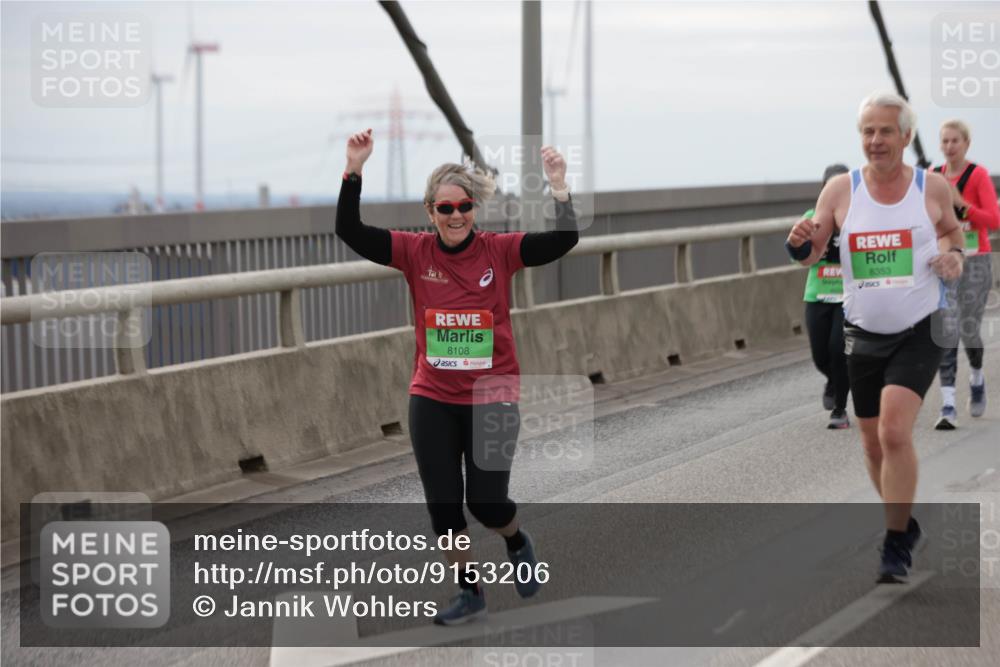 03.10.2025 - Köhlbrandbrückenlauf Jannik Wohlers http://msf.ph/oto/9153206 03.10.2025 16:03:51 Position 1 8108, 8353 meine-sportfotos.de