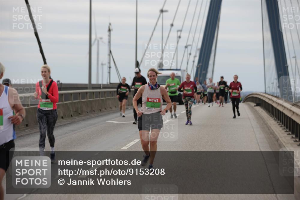 03.10.2025 - Köhlbrandbrückenlauf Jannik Wohlers http://msf.ph/oto/9153208 03.10.2025 16:03:52 Position 1 9712 meine-sportfotos.de