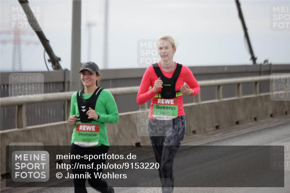 03.10.2025 - Köhlbrandbrückenlauf Jannik Wohlers http://msf.ph/oto/9153220 03.10.2025 16:03:54 Position 1 8653, 8661 meine-sportfotos.de