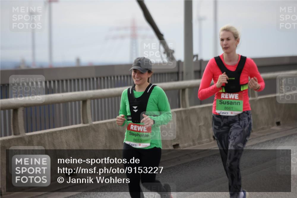 03.10.2025 - Köhlbrandbrückenlauf Jannik Wohlers http://msf.ph/oto/9153227 03.10.2025 16:03:55 Position 1 8653, 8661 meine-sportfotos.de