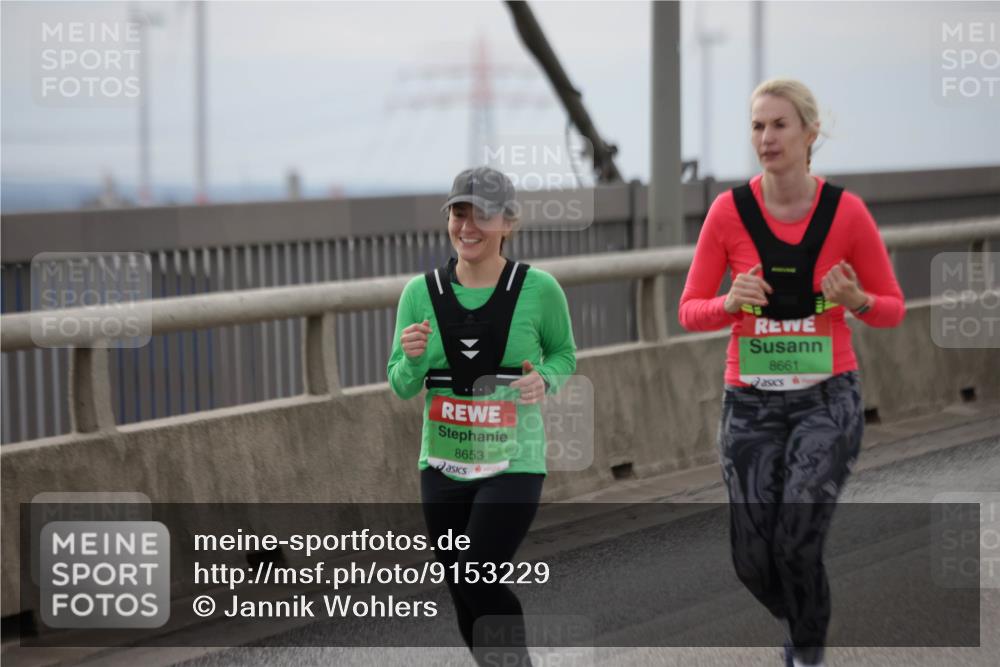 03.10.2025 - Köhlbrandbrückenlauf Jannik Wohlers http://msf.ph/oto/9153229 03.10.2025 16:03:55 Position 1 8653, 8661 meine-sportfotos.de