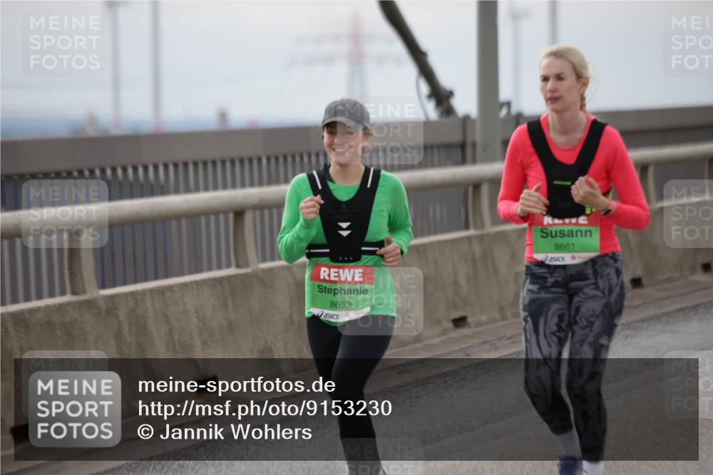 03.10.2025 - Köhlbrandbrückenlauf Jannik Wohlers http://msf.ph/oto/9153230 03.10.2025 16:03:55 Position 1 8653, 8661 meine-sportfotos.de
