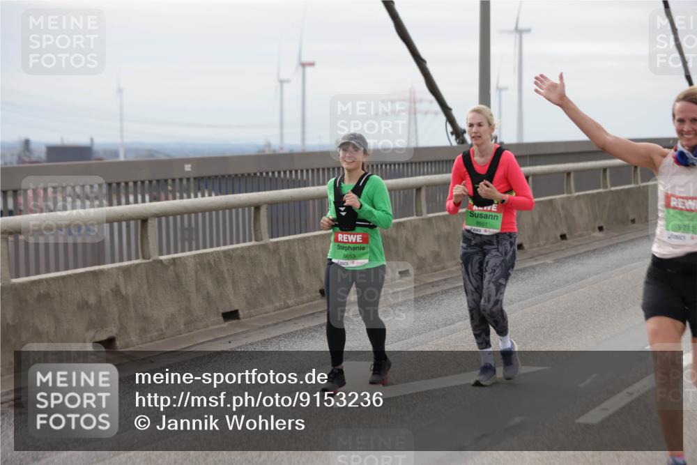 03.10.2025 - Köhlbrandbrückenlauf Jannik Wohlers http://msf.ph/oto/9153236 03.10.2025 16:03:55 Position 1 8653, 8661, 9712 meine-sportfotos.de