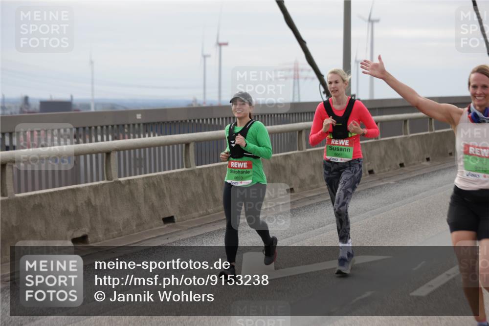 03.10.2025 - Köhlbrandbrückenlauf Jannik Wohlers http://msf.ph/oto/9153238 03.10.2025 16:03:55 Position 1 8653, 8661, 9712 meine-sportfotos.de