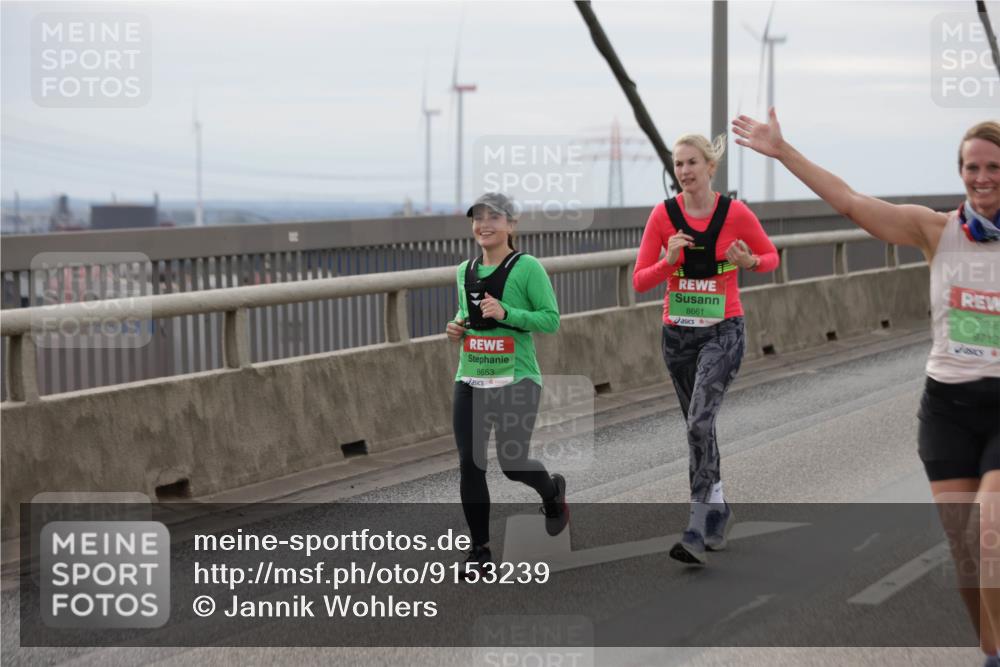 03.10.2025 - Köhlbrandbrückenlauf Jannik Wohlers http://msf.ph/oto/9153239 03.10.2025 16:03:55 Position 1 8653, 8661, 9712 meine-sportfotos.de