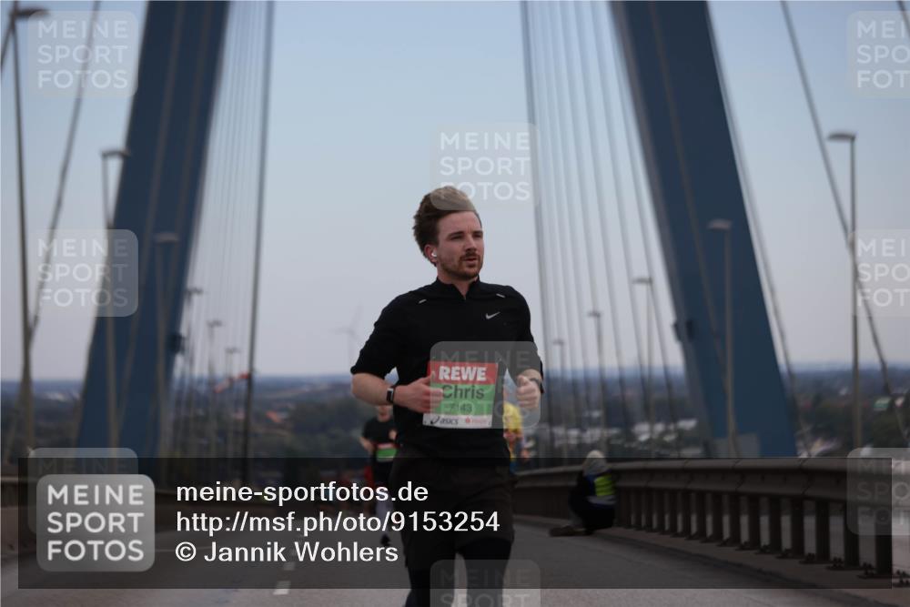03.10.2025 - Köhlbrandbrückenlauf Jannik Wohlers http://msf.ph/oto/9153254 03.10.2025 15:19:05 Position 1 7143 meine-sportfotos.de