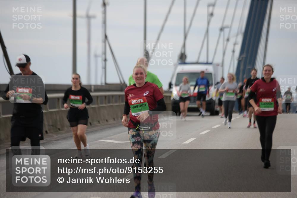03.10.2025 - Köhlbrandbrückenlauf Jannik Wohlers http://msf.ph/oto/9153255 03.10.2025 16:03:58 Position 1 7988 meine-sportfotos.de
