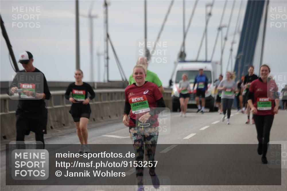 03.10.2025 - Köhlbrandbrückenlauf Jannik Wohlers http://msf.ph/oto/9153257 03.10.2025 16:03:58 Position 1 7988 meine-sportfotos.de