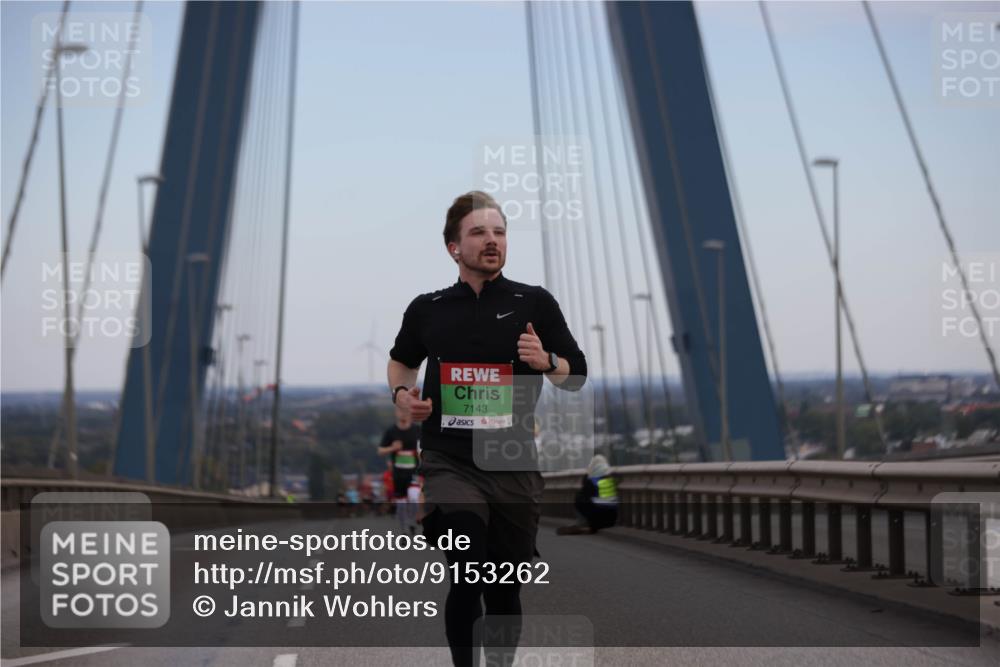 03.10.2025 - Köhlbrandbrückenlauf Jannik Wohlers http://msf.ph/oto/9153262 03.10.2025 15:19:05 Position 1 7143 meine-sportfotos.de