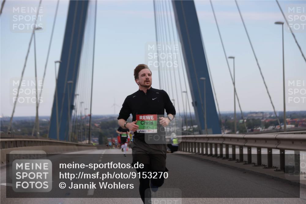 03.10.2025 - Köhlbrandbrückenlauf Jannik Wohlers http://msf.ph/oto/9153270 03.10.2025 15:19:05 Position 1 7143 meine-sportfotos.de
