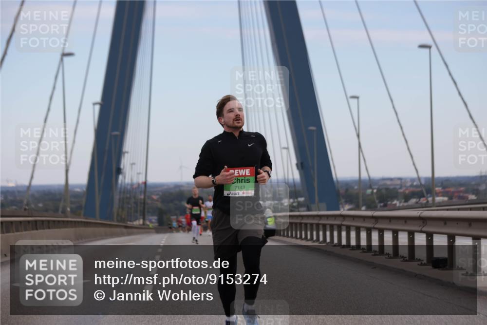 03.10.2025 - Köhlbrandbrückenlauf Jannik Wohlers http://msf.ph/oto/9153274 03.10.2025 15:19:06 Position 1 7143 meine-sportfotos.de