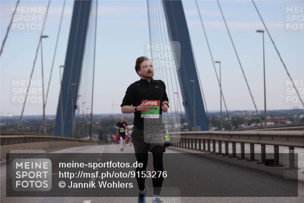 03.10.2025 - Köhlbrandbrückenlauf Jannik Wohlers http://msf.ph/oto/9153276 03.10.2025 15:19:06 Position 1 7143 meine-sportfotos.de