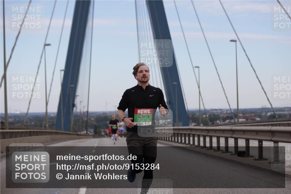 03.10.2025 - Köhlbrandbrückenlauf Jannik Wohlers http://msf.ph/oto/9153284 03.10.2025 15:19:06 Position 1 7143 meine-sportfotos.de