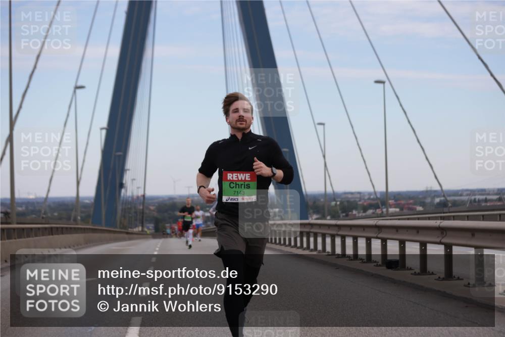 03.10.2025 - Köhlbrandbrückenlauf Jannik Wohlers http://msf.ph/oto/9153290 03.10.2025 15:19:06 Position 1 7143 meine-sportfotos.de