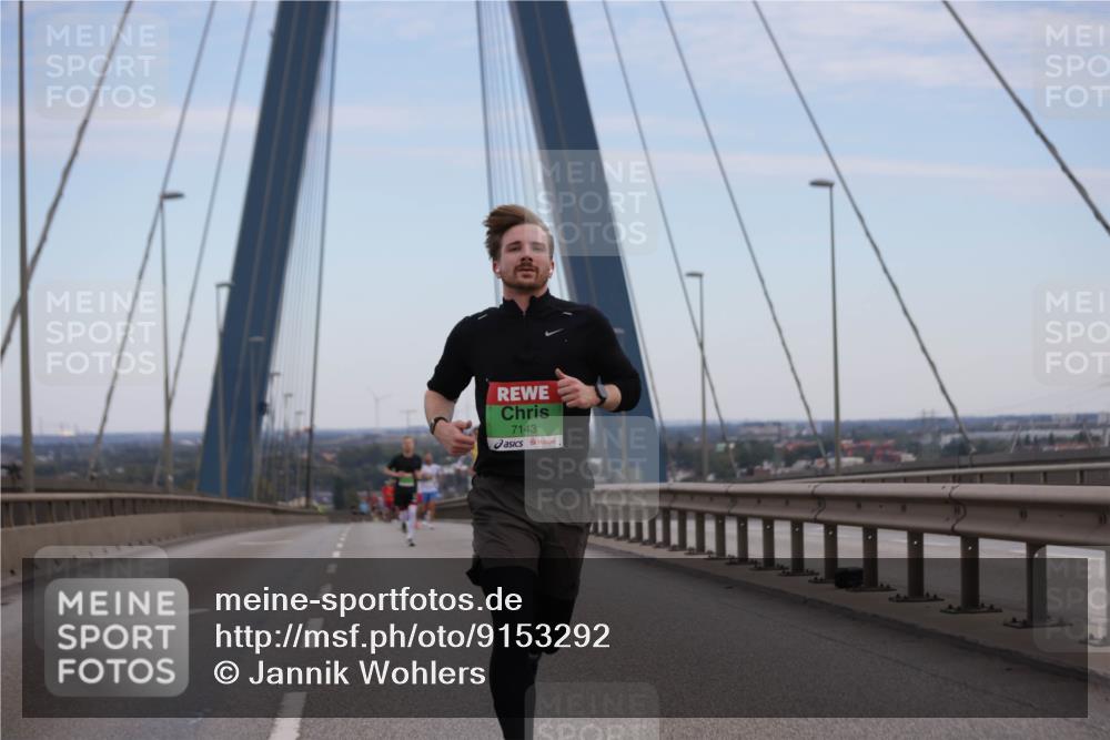 03.10.2025 - Köhlbrandbrückenlauf Jannik Wohlers http://msf.ph/oto/9153292 03.10.2025 15:19:06 Position 1 7143 meine-sportfotos.de