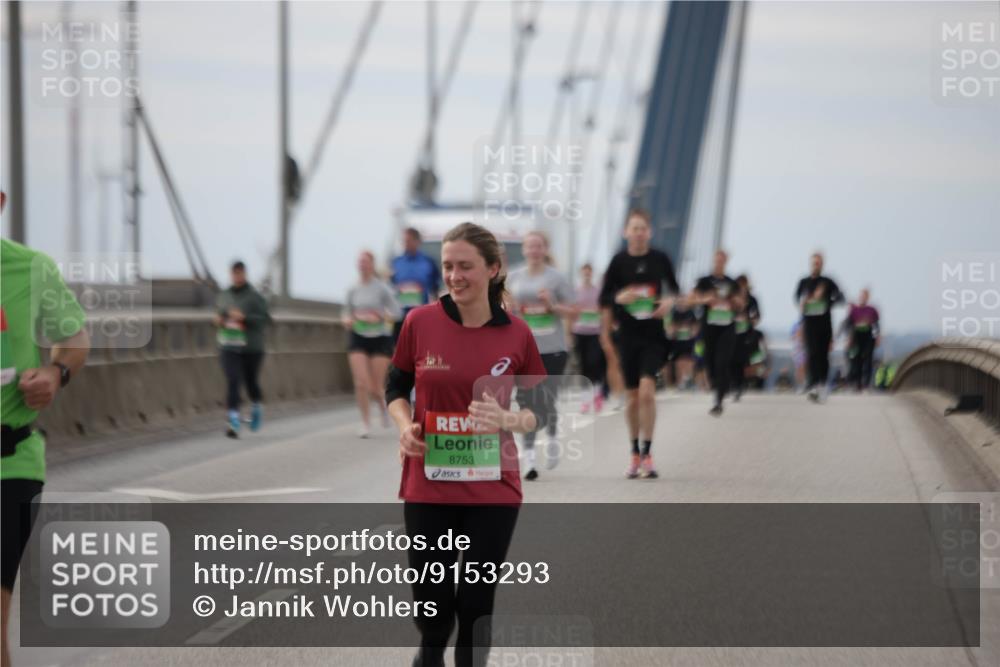 03.10.2025 - Köhlbrandbrückenlauf Jannik Wohlers http://msf.ph/oto/9153293 03.10.2025 16:04:01 Position 1 8753 meine-sportfotos.de