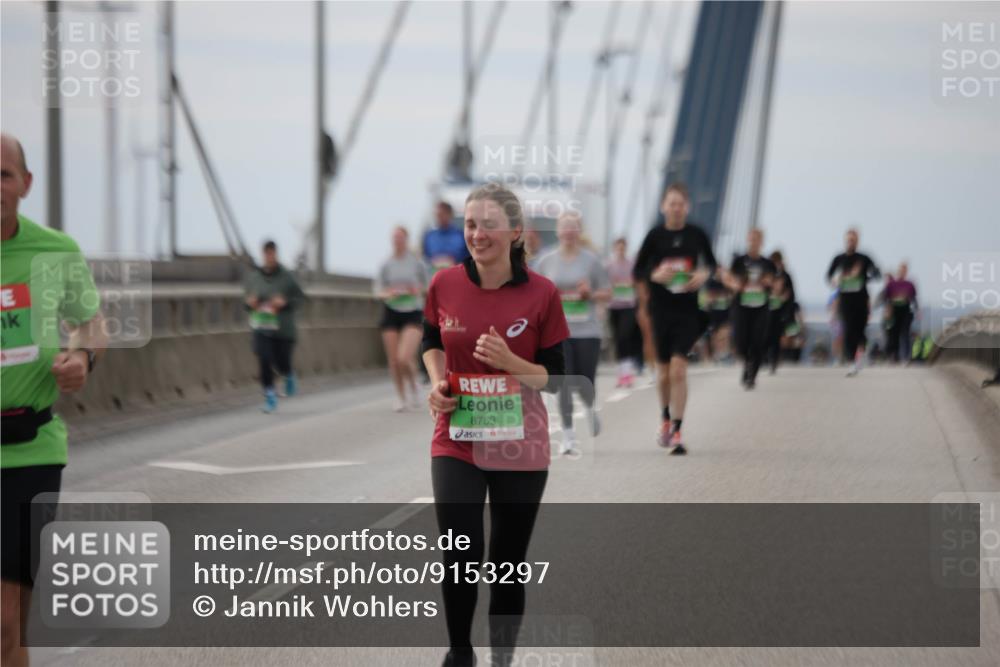03.10.2025 - Köhlbrandbrückenlauf Jannik Wohlers http://msf.ph/oto/9153297 03.10.2025 16:04:01 Position 1 8753 meine-sportfotos.de