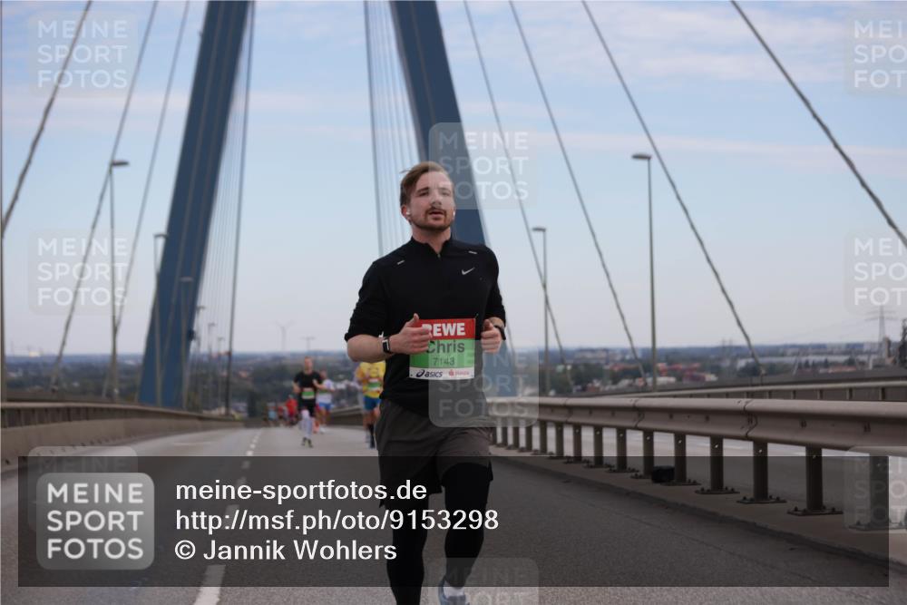 03.10.2025 - Köhlbrandbrückenlauf Jannik Wohlers http://msf.ph/oto/9153298 03.10.2025 15:19:06 Position 1 7143 meine-sportfotos.de