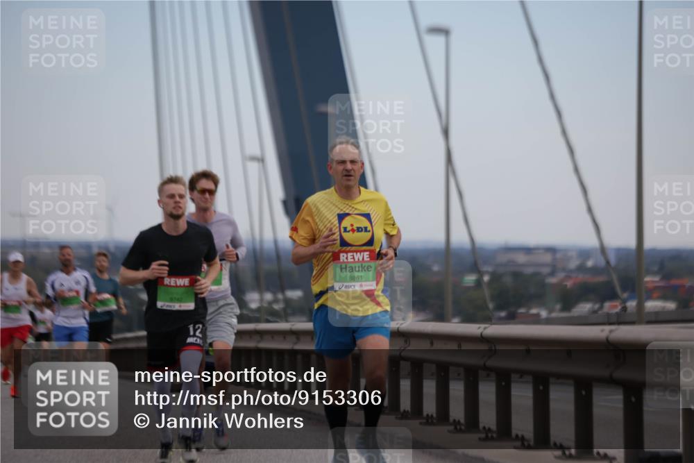 03.10.2025 - Köhlbrandbrückenlauf Jannik Wohlers http://msf.ph/oto/9153306 03.10.2025 15:19:11 Position 1 9742, 12, 8861 meine-sportfotos.de