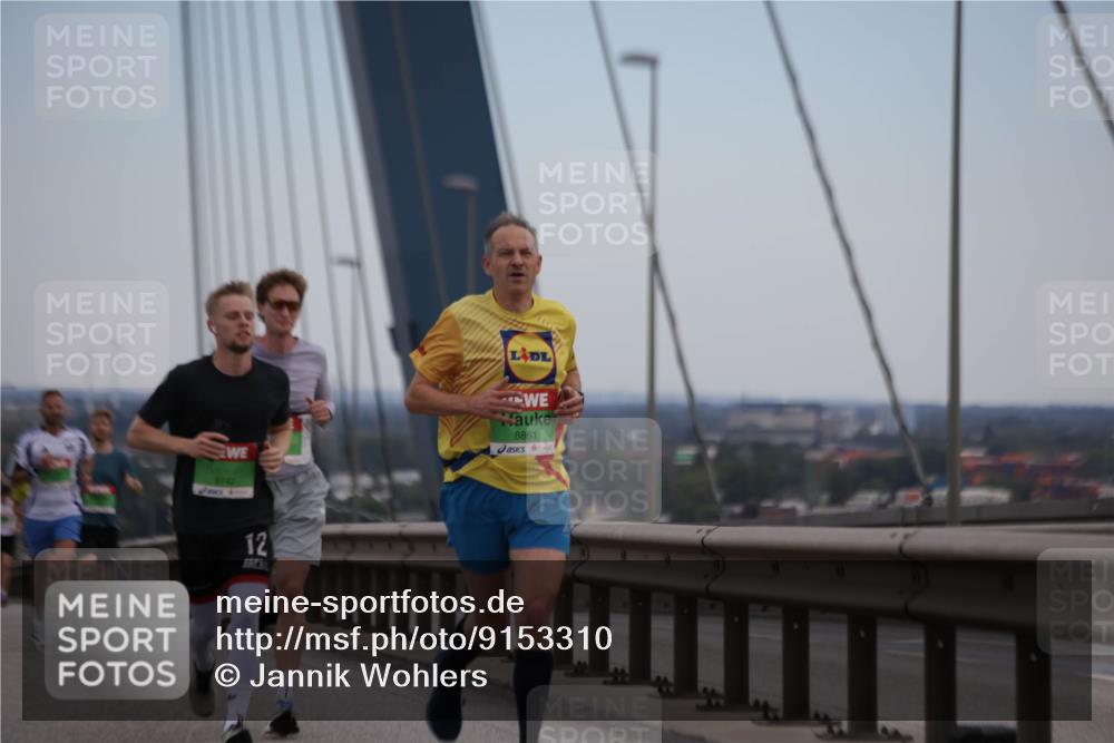 03.10.2025 - Köhlbrandbrückenlauf Jannik Wohlers http://msf.ph/oto/9153310 03.10.2025 15:19:11 Position 1 8861, 12 meine-sportfotos.de