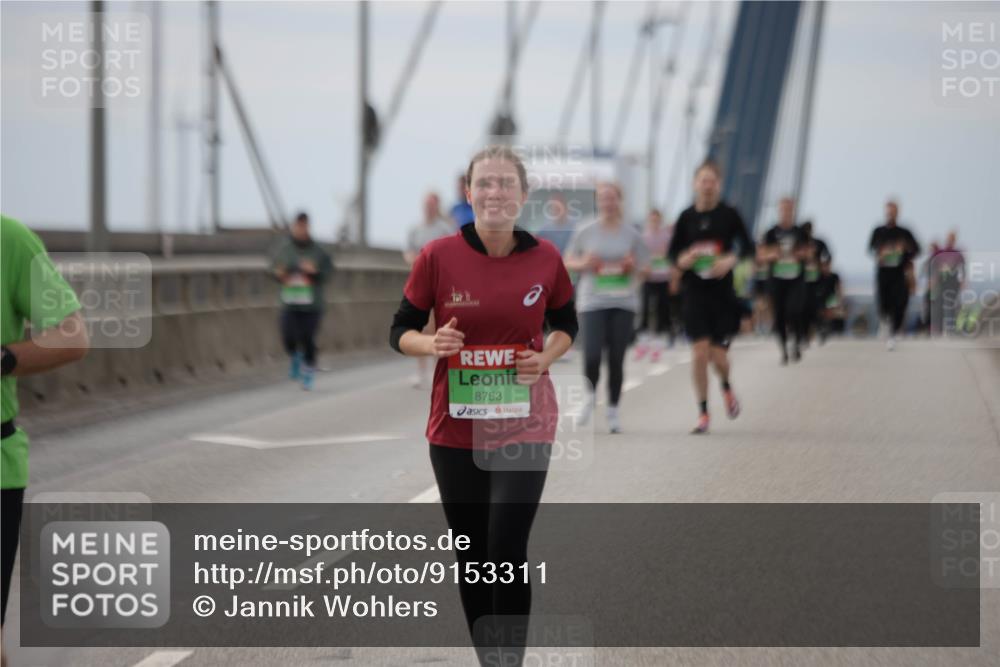 03.10.2025 - Köhlbrandbrückenlauf Jannik Wohlers http://msf.ph/oto/9153311 03.10.2025 16:04:01 Position 1 8753 meine-sportfotos.de