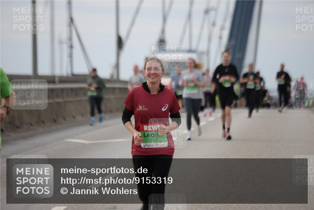 03.10.2025 - Köhlbrandbrückenlauf Jannik Wohlers http://msf.ph/oto/9153319 03.10.2025 16:04:01 Position 1 8753 meine-sportfotos.de