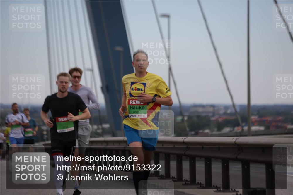 03.10.2025 - Köhlbrandbrückenlauf Jannik Wohlers http://msf.ph/oto/9153322 03.10.2025 15:19:11 Position 1 9742, 8861, 12 meine-sportfotos.de