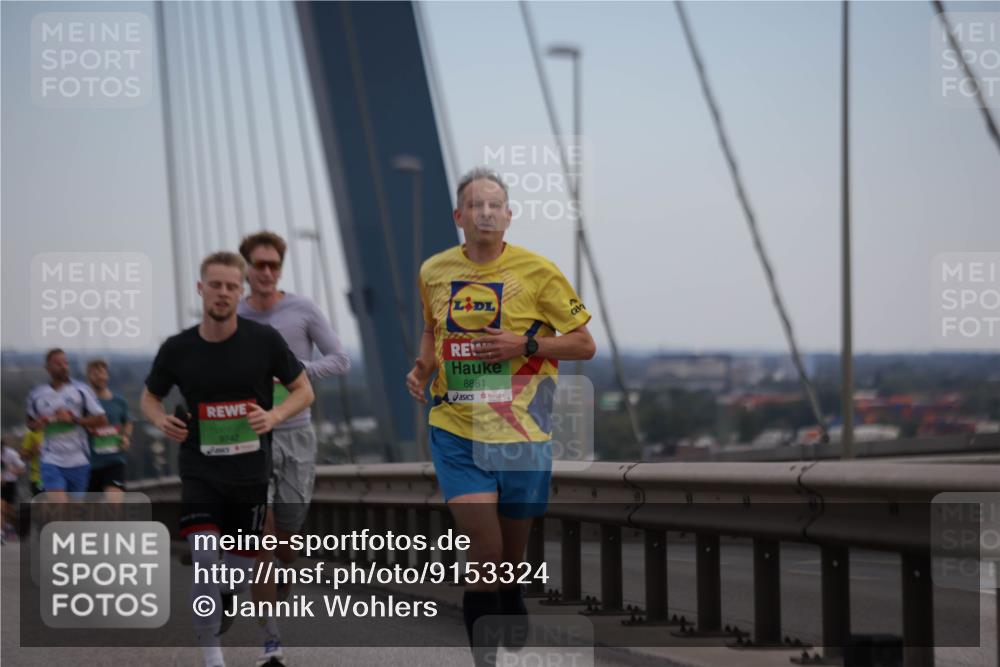 03.10.2025 - Köhlbrandbrückenlauf Jannik Wohlers http://msf.ph/oto/9153324 03.10.2025 15:19:11 Position 1 9742, 8861, 12 meine-sportfotos.de
