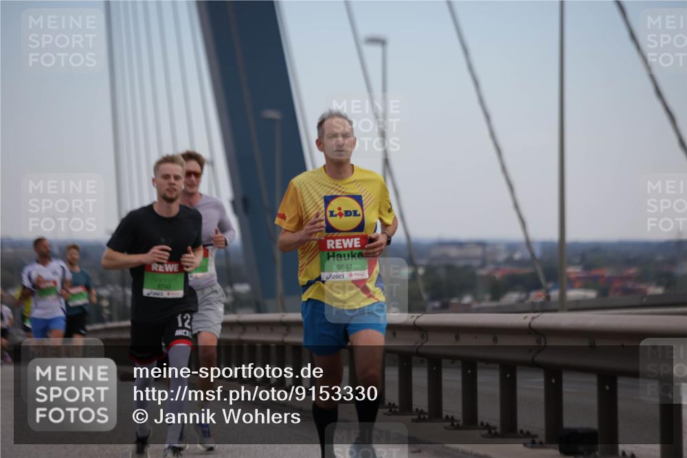 03.10.2025 - Köhlbrandbrückenlauf Jannik Wohlers http://msf.ph/oto/9153330 03.10.2025 15:19:11 Position 1 9742, 12, 8861 meine-sportfotos.de