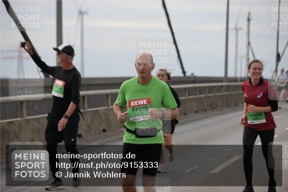 03.10.2025 - Köhlbrandbrückenlauf Jannik Wohlers http://msf.ph/oto/9153333 03.10.2025 16:04:02 Position 1 8206, 8753 meine-sportfotos.de