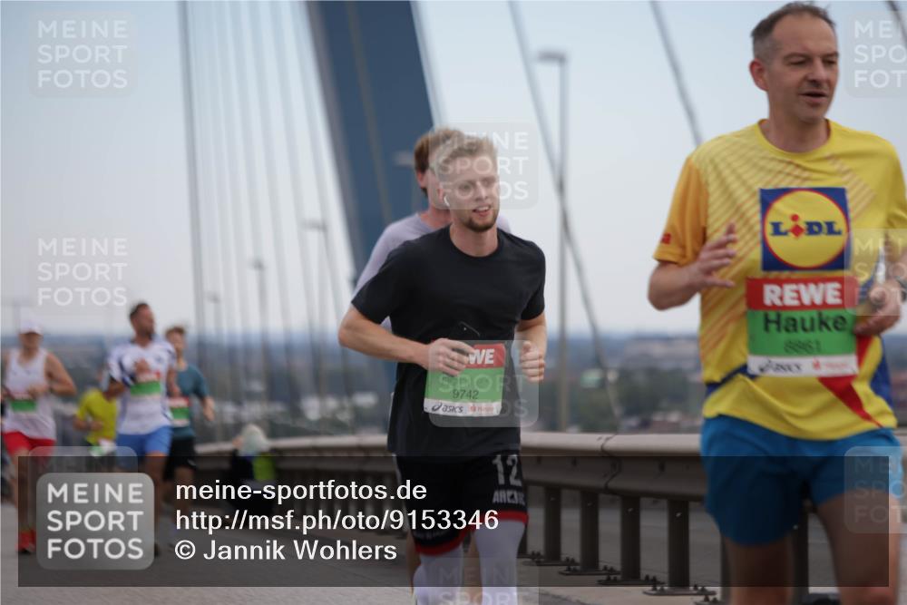 03.10.2025 - Köhlbrandbrückenlauf Jannik Wohlers http://msf.ph/oto/9153346 03.10.2025 15:19:13 Position 1 9742, 8861, 12 meine-sportfotos.de