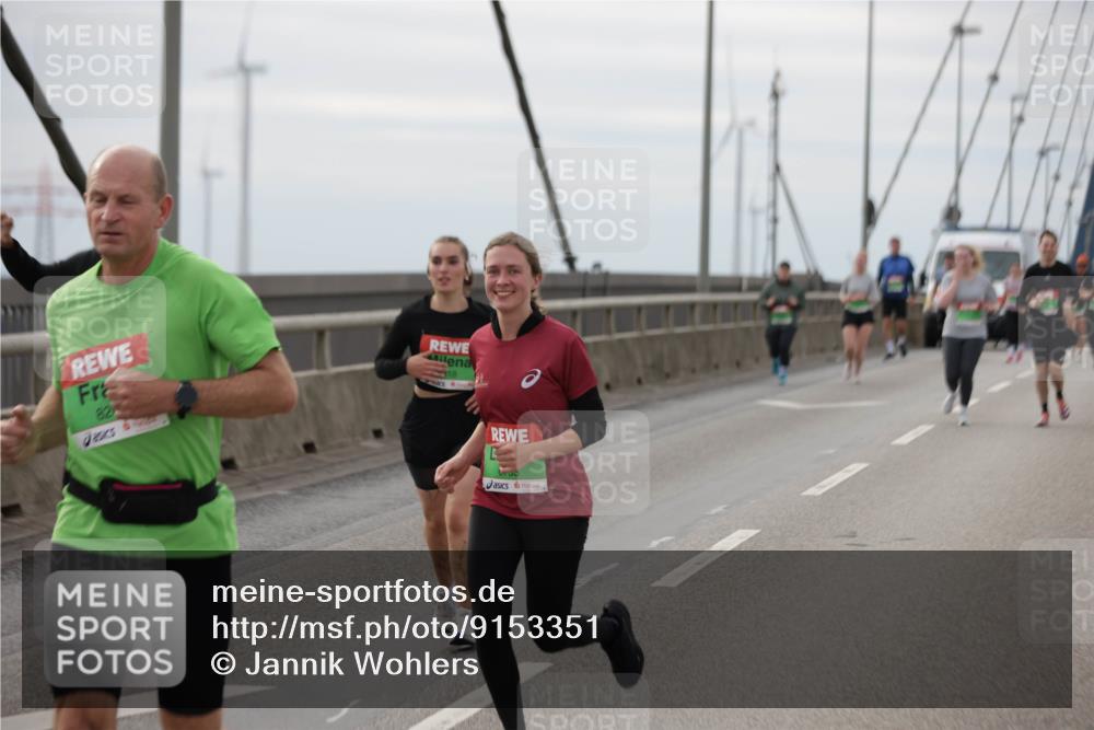03.10.2025 - Köhlbrandbrückenlauf Jannik Wohlers http://msf.ph/oto/9153351 03.10.2025 16:04:03 Position 1 824, 0933 meine-sportfotos.de
