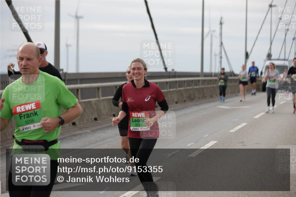 03.10.2025 - Köhlbrandbrückenlauf Jannik Wohlers http://msf.ph/oto/9153355 03.10.2025 16:04:04 Position 1 8206, 8753 meine-sportfotos.de