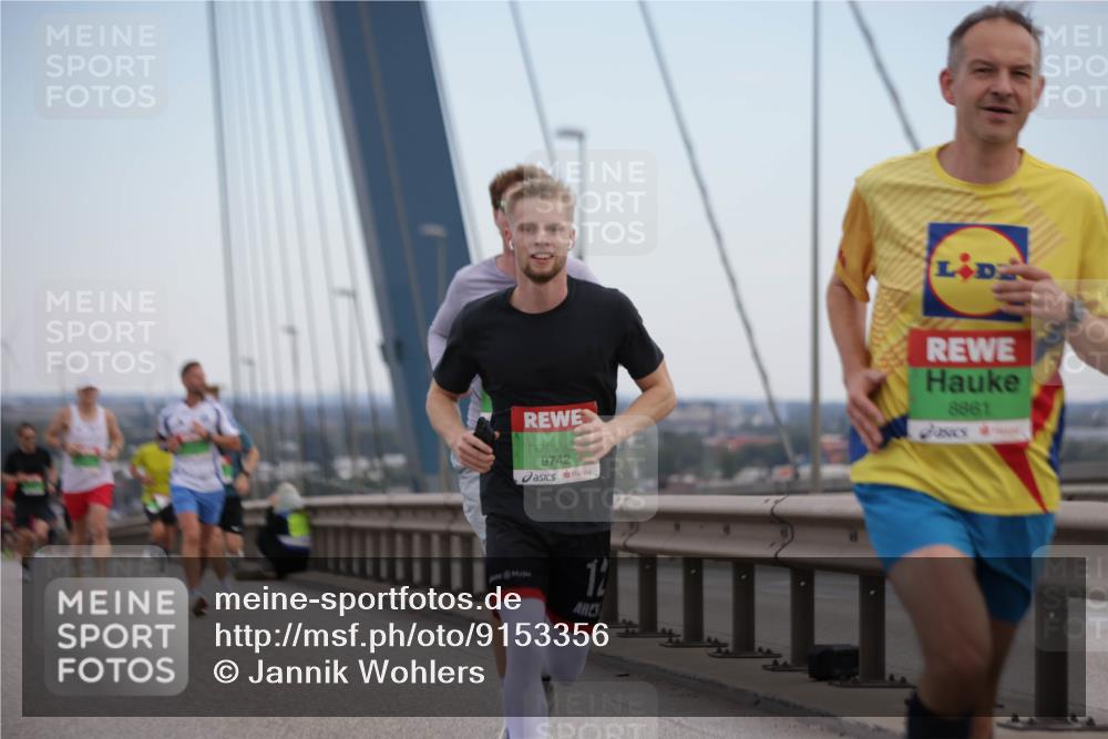 03.10.2025 - Köhlbrandbrückenlauf Jannik Wohlers http://msf.ph/oto/9153356 03.10.2025 15:19:13 Position 1 9742, 8861, 12 meine-sportfotos.de