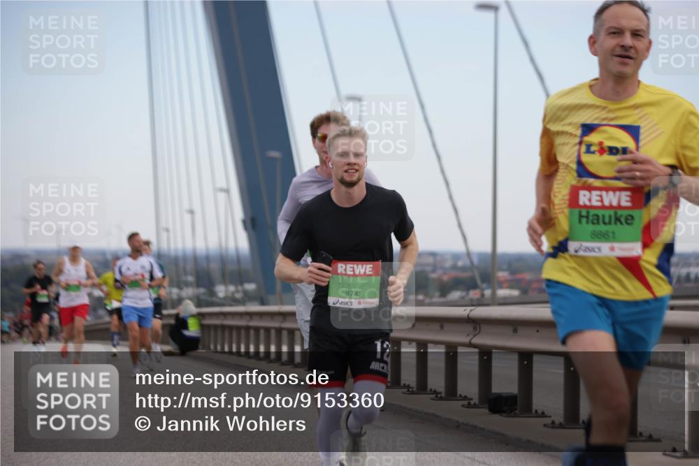 03.10.2025 - Köhlbrandbrückenlauf Jannik Wohlers http://msf.ph/oto/9153360 03.10.2025 15:19:13 Position 1 9742, 12, 8861 meine-sportfotos.de