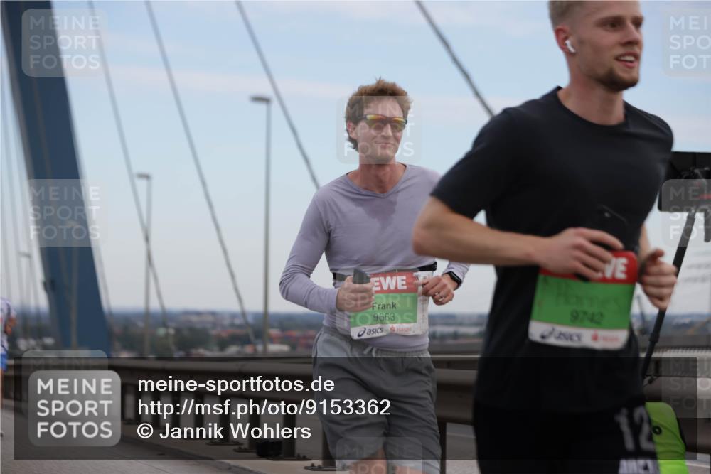 03.10.2025 - Köhlbrandbrückenlauf Jannik Wohlers http://msf.ph/oto/9153362 03.10.2025 15:19:15 Position 1 9663, 9742, 12 meine-sportfotos.de