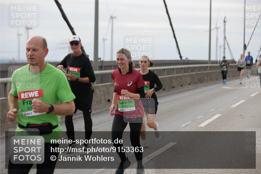 03.10.2025 - Köhlbrandbrückenlauf Jannik Wohlers http://msf.ph/oto/9153363 03.10.2025 16:04:04 Position 1 826, 8753 meine-sportfotos.de
