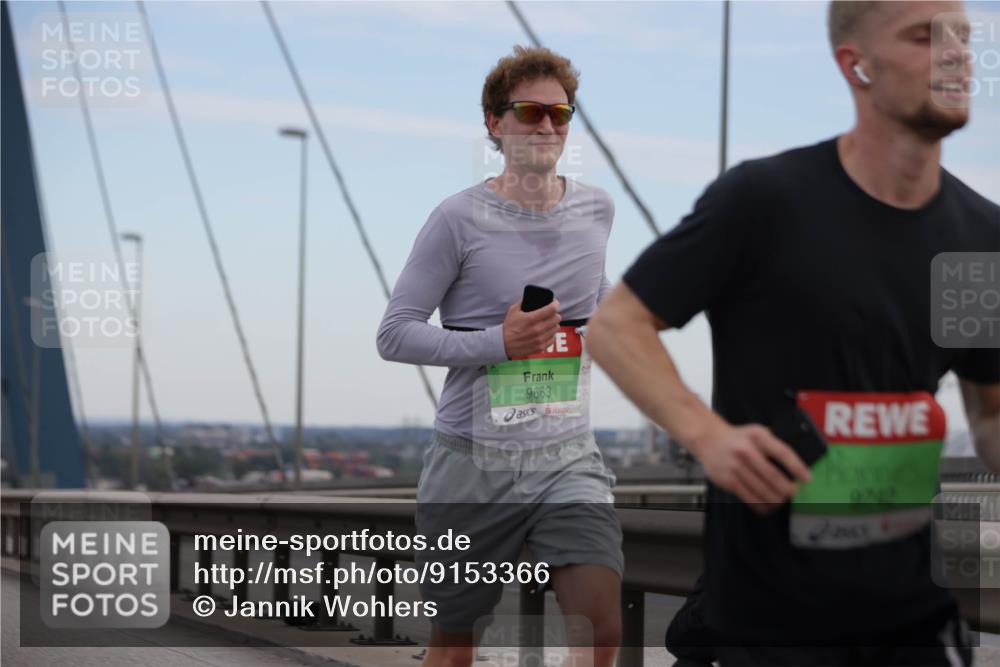 03.10.2025 - Köhlbrandbrückenlauf Jannik Wohlers http://msf.ph/oto/9153366 03.10.2025 15:19:15 Position 1 9663, 9742 meine-sportfotos.de