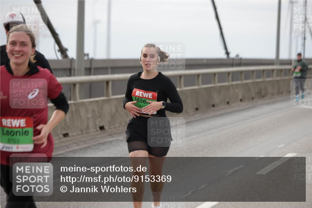 03.10.2025 - Köhlbrandbrückenlauf Jannik Wohlers http://msf.ph/oto/9153369 03.10.2025 16:04:04 Position 1 5750, 841 meine-sportfotos.de