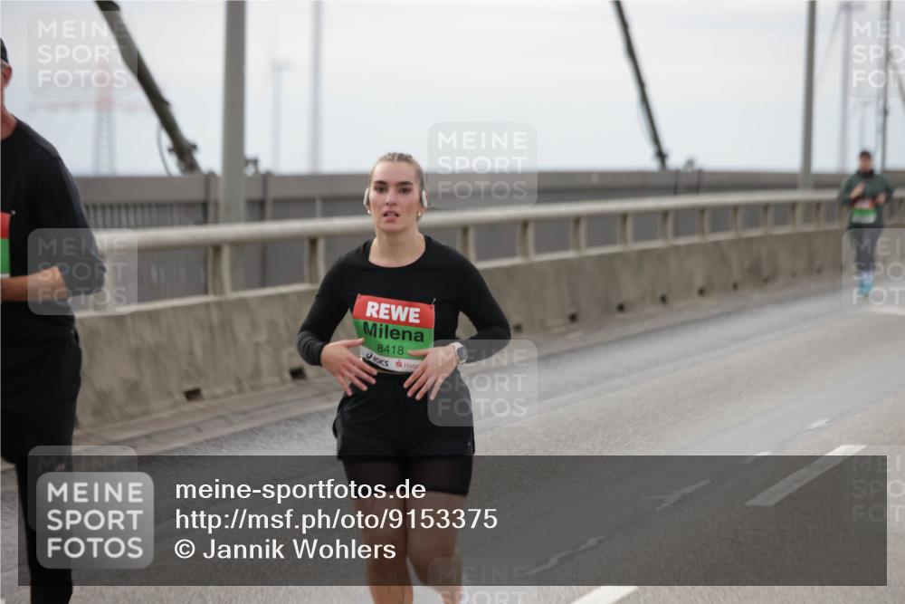 03.10.2025 - Köhlbrandbrückenlauf Jannik Wohlers http://msf.ph/oto/9153375 03.10.2025 16:04:05 Position 1 8418 meine-sportfotos.de
