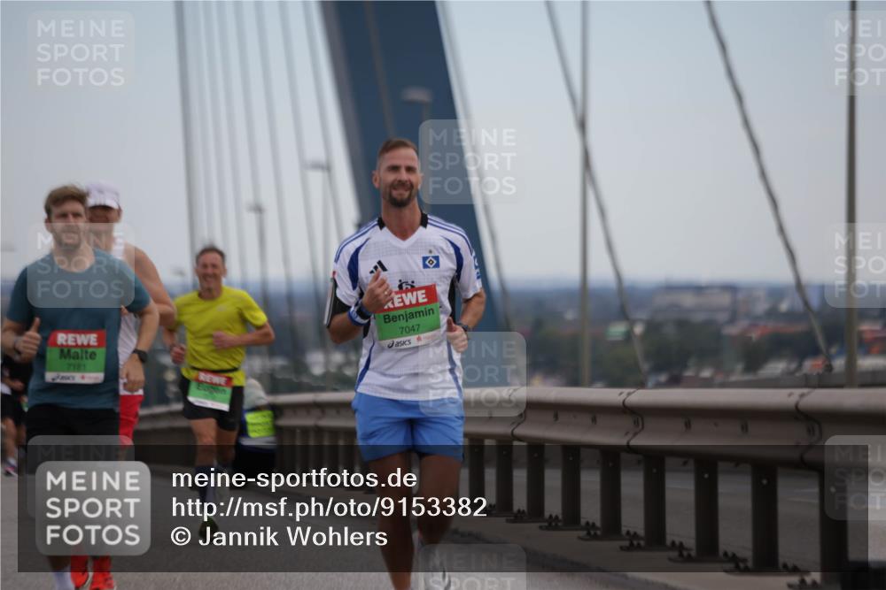 03.10.2025 - Köhlbrandbrückenlauf Jannik Wohlers http://msf.ph/oto/9153382 03.10.2025 15:19:17 Position 1 7181, 7047 meine-sportfotos.de