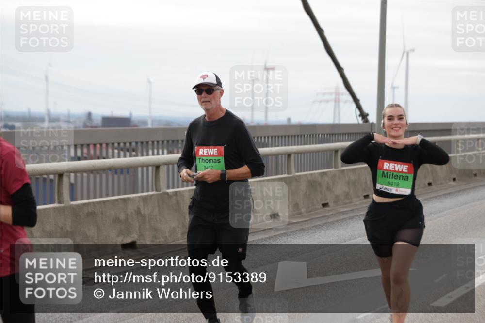 03.10.2025 - Köhlbrandbrückenlauf Jannik Wohlers http://msf.ph/oto/9153389 03.10.2025 16:04:06 Position 1 8407, 8418 meine-sportfotos.de