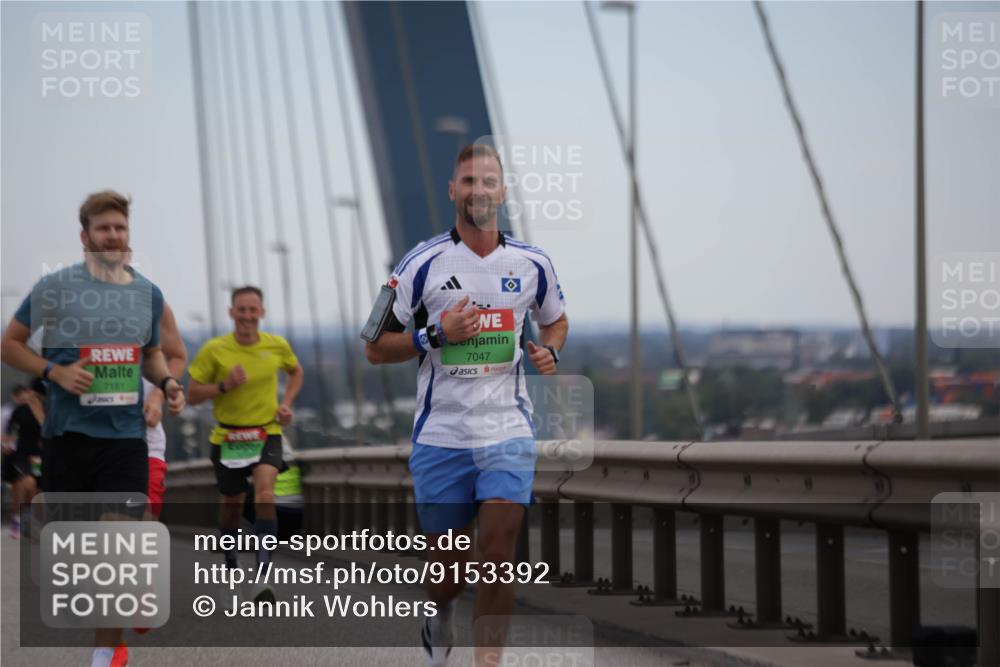 03.10.2025 - Köhlbrandbrückenlauf Jannik Wohlers http://msf.ph/oto/9153392 03.10.2025 15:19:17 Position 1 7181, 7047 meine-sportfotos.de