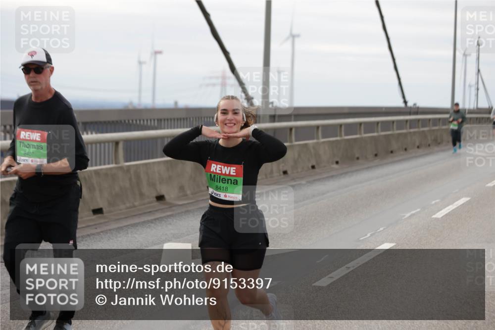 03.10.2025 - Köhlbrandbrückenlauf Jannik Wohlers http://msf.ph/oto/9153397 03.10.2025 16:04:06 Position 1 8407, 8418 meine-sportfotos.de