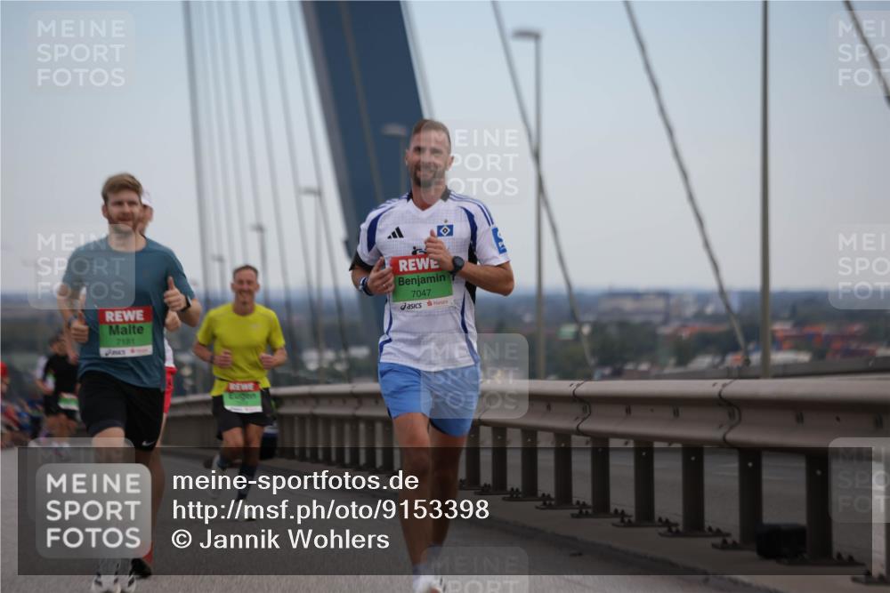 03.10.2025 - Köhlbrandbrückenlauf Jannik Wohlers http://msf.ph/oto/9153398 03.10.2025 15:19:17 Position 1 7181, 7047 meine-sportfotos.de