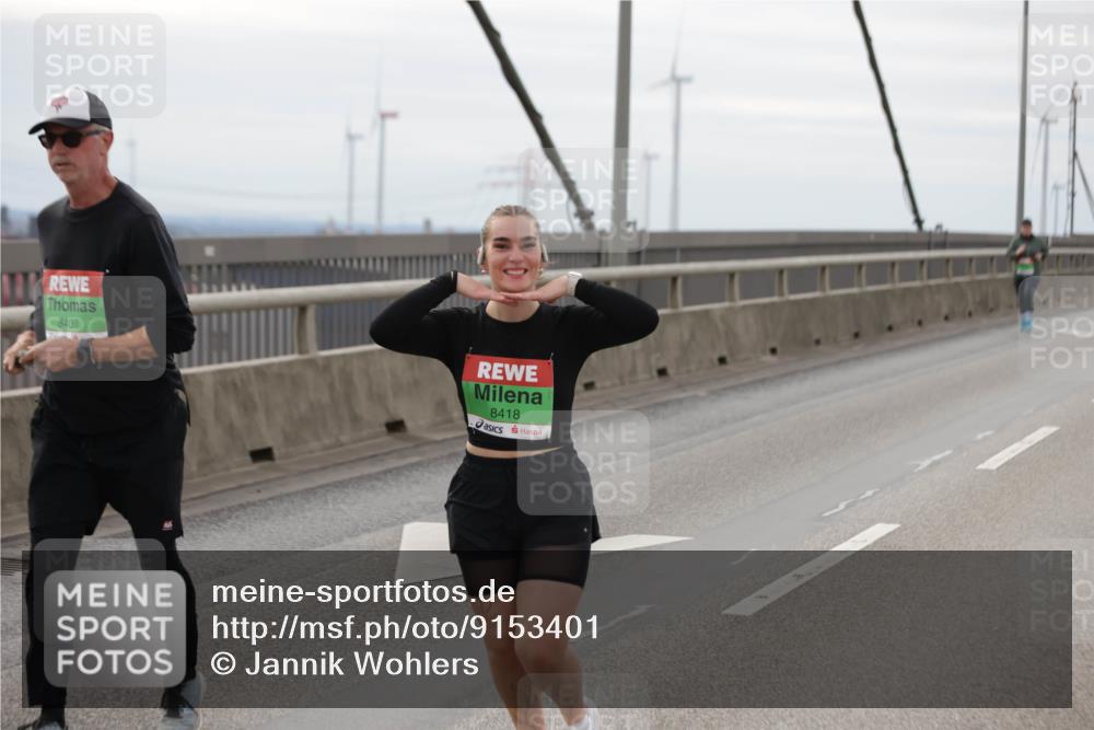 03.10.2025 - Köhlbrandbrückenlauf Jannik Wohlers http://msf.ph/oto/9153401 03.10.2025 16:04:06 Position 1 8407, 8418 meine-sportfotos.de