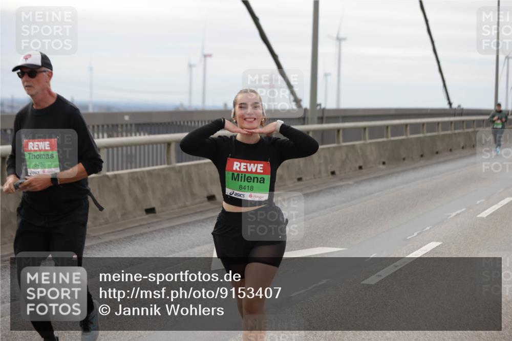 03.10.2025 - Köhlbrandbrückenlauf Jannik Wohlers http://msf.ph/oto/9153407 03.10.2025 16:04:06 Position 1 8407, 8418 meine-sportfotos.de