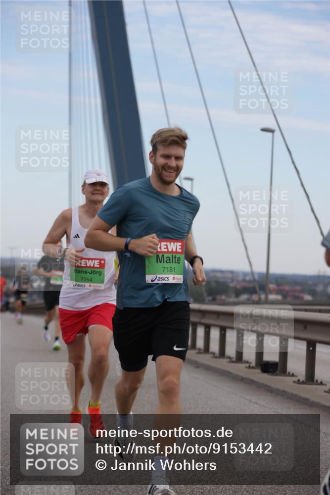 03.10.2025 - Köhlbrandbrückenlauf Jannik Wohlers http://msf.ph/oto/9153442 03.10.2025 15:19:20 Position 1 7054, 7181 meine-sportfotos.de