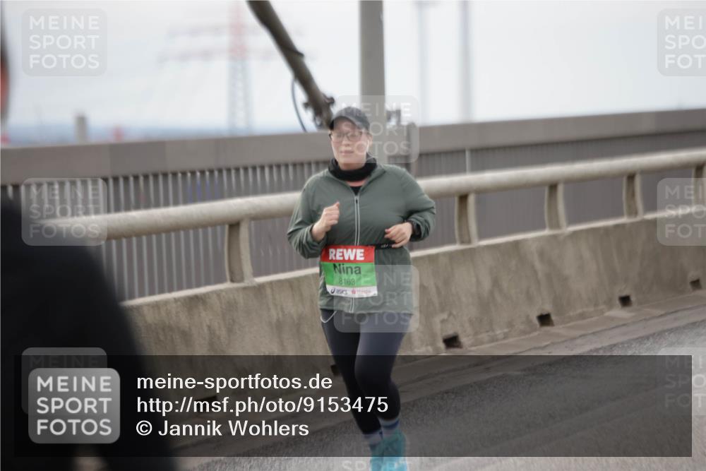 03.10.2025 - Köhlbrandbrückenlauf Jannik Wohlers http://msf.ph/oto/9153475 03.10.2025 16:04:14 Position 1 8183 meine-sportfotos.de