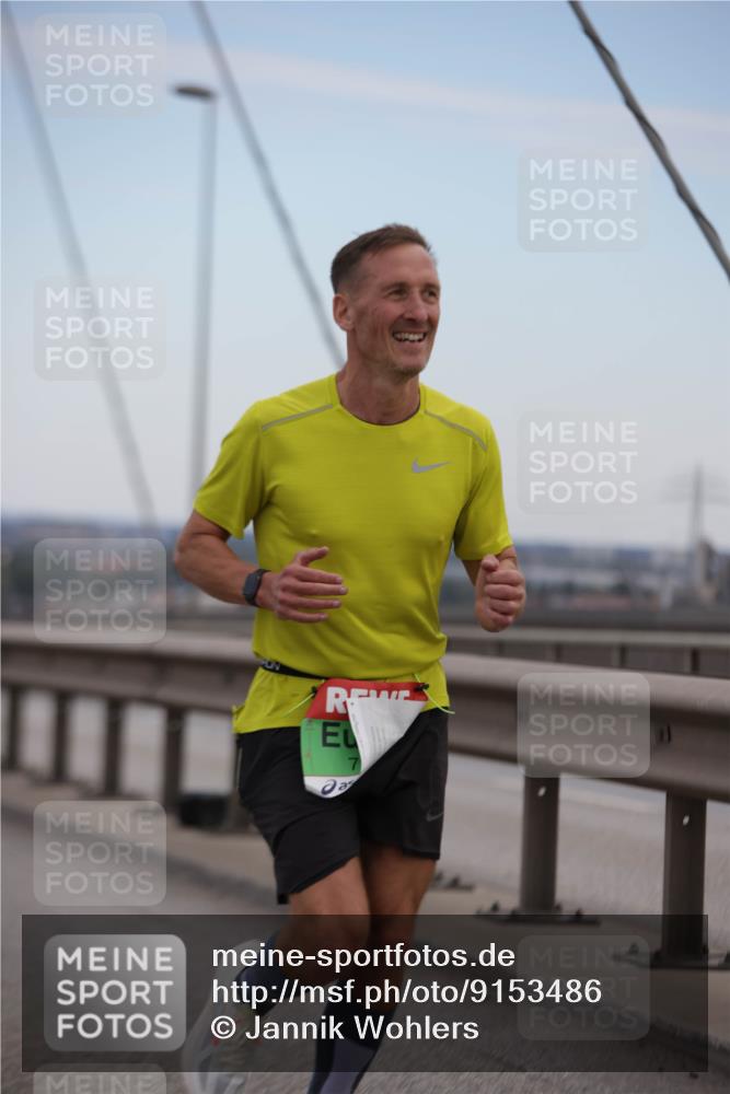 03.10.2025 - Köhlbrandbrückenlauf Jannik Wohlers http://msf.ph/oto/9153486 03.10.2025 15:19:22 Position 1 7 meine-sportfotos.de